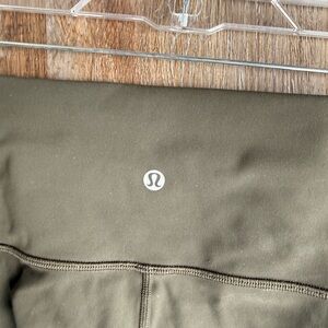 Lululemon Wunder Under High Rise Crop Like New